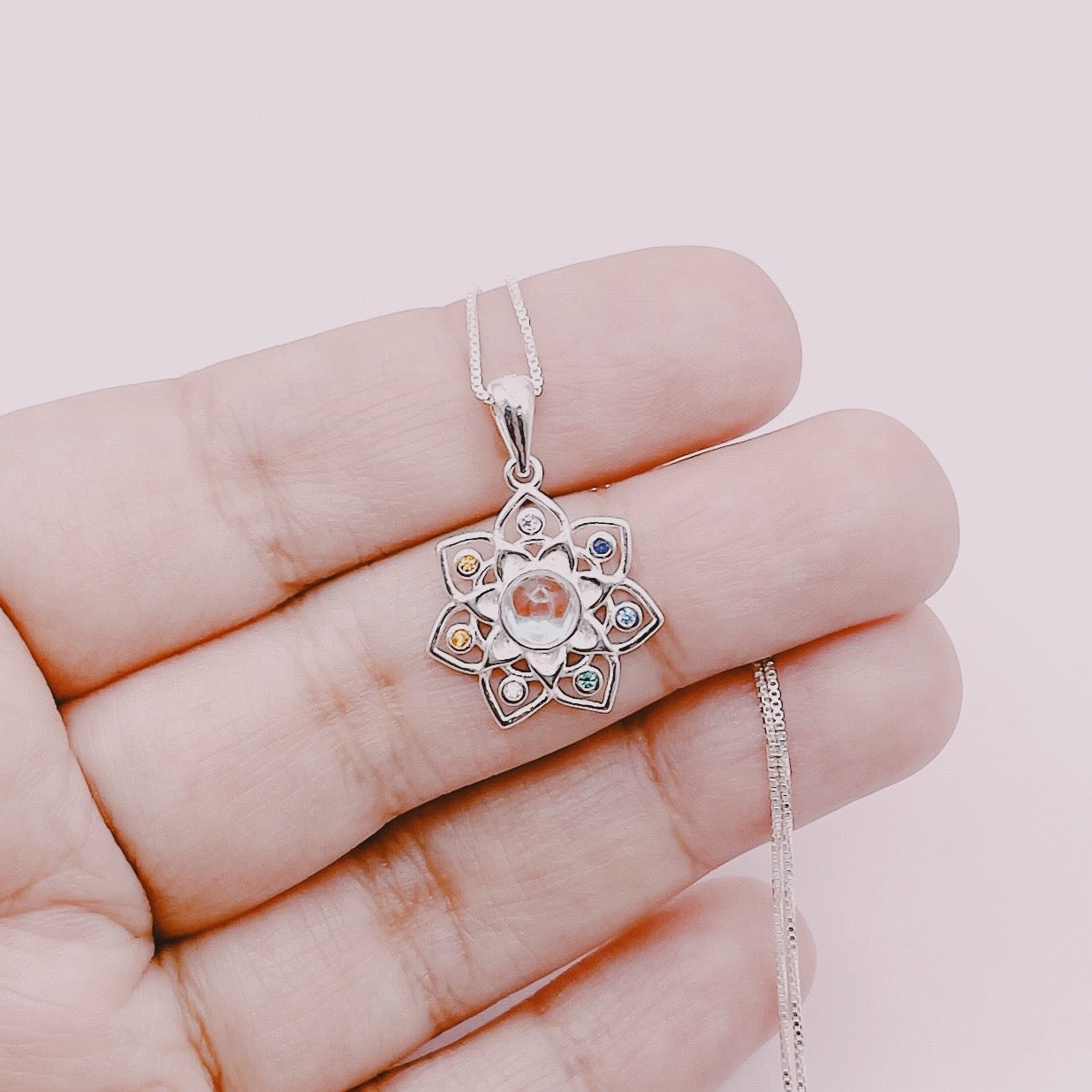 Cadena Colgante Flor Mandala Chakras Cuarzo Aura - Plata 925