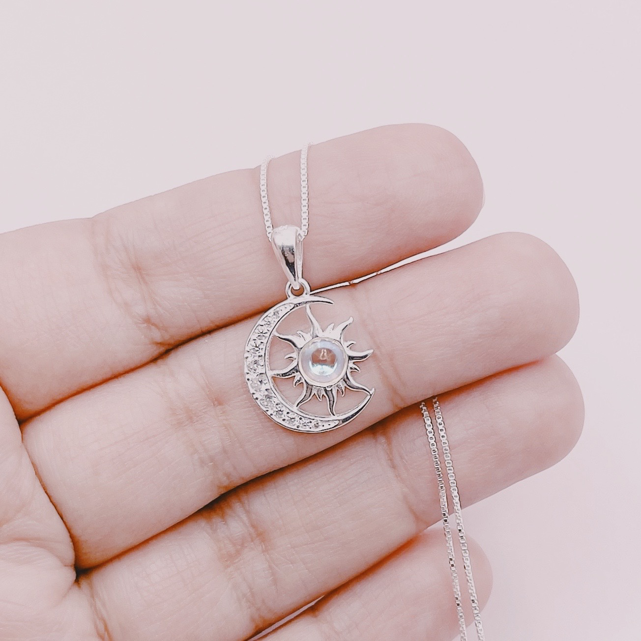 Cadena Colgante Luna Circones y Sol con Cuarzo Aura - Plata 925