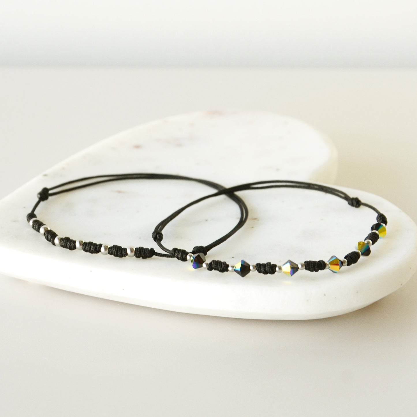 Pulsera 7 Nudos Negra - A Elección