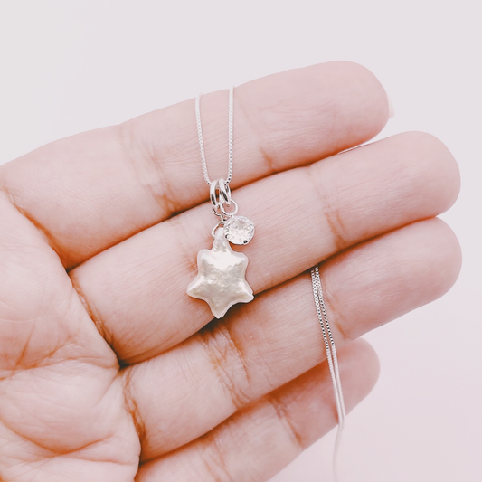 Cadena Punto Luz y Perla Cultivada Estrella - Plata 926