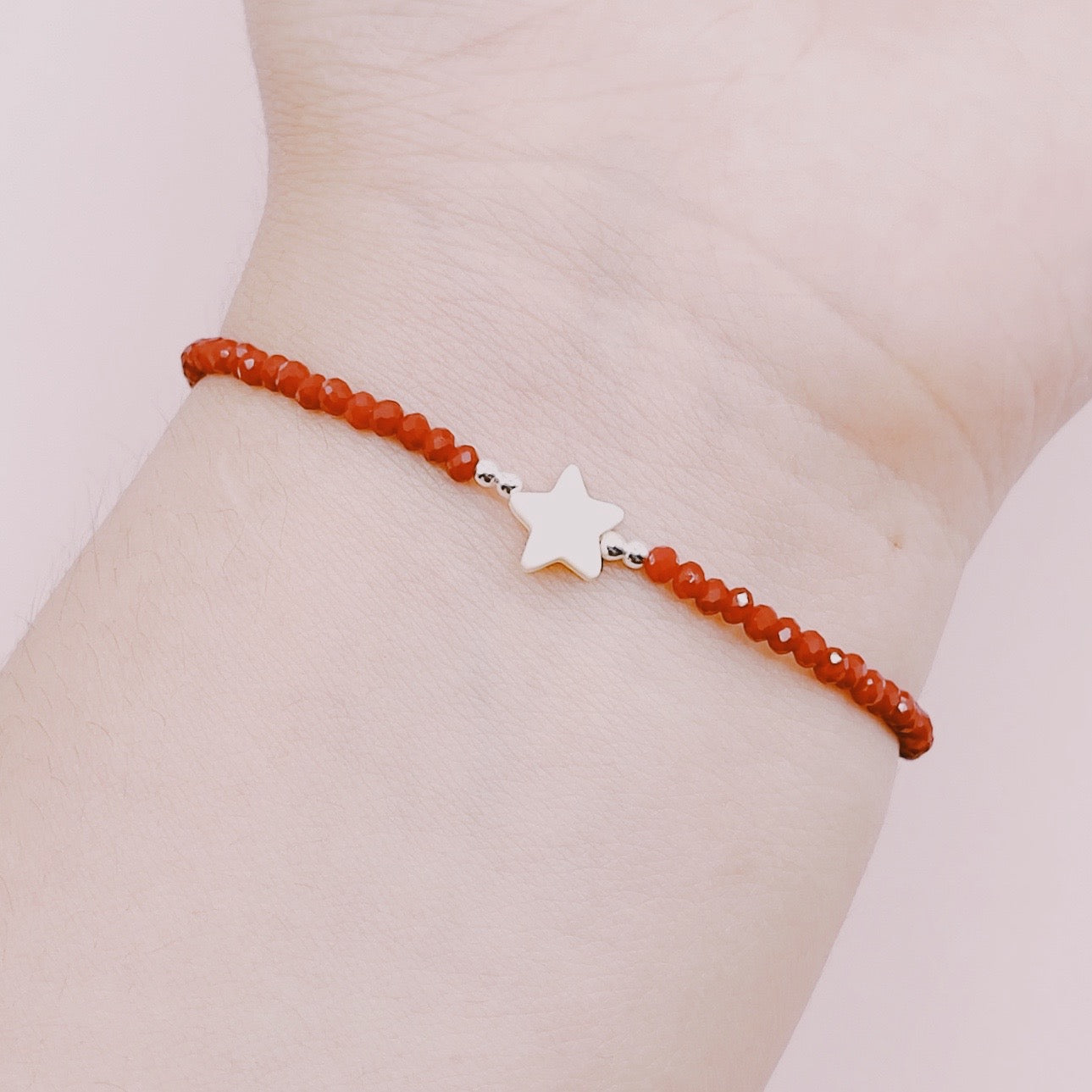 Pulsera Roja Detente Cristales Estrella Guía Nácar - Plata 925