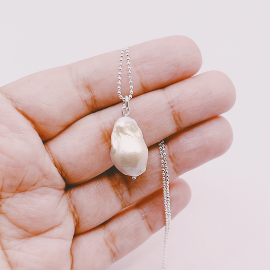 Cadena Bolitas & Perla Barroca Cultivada Premium - Plata 925