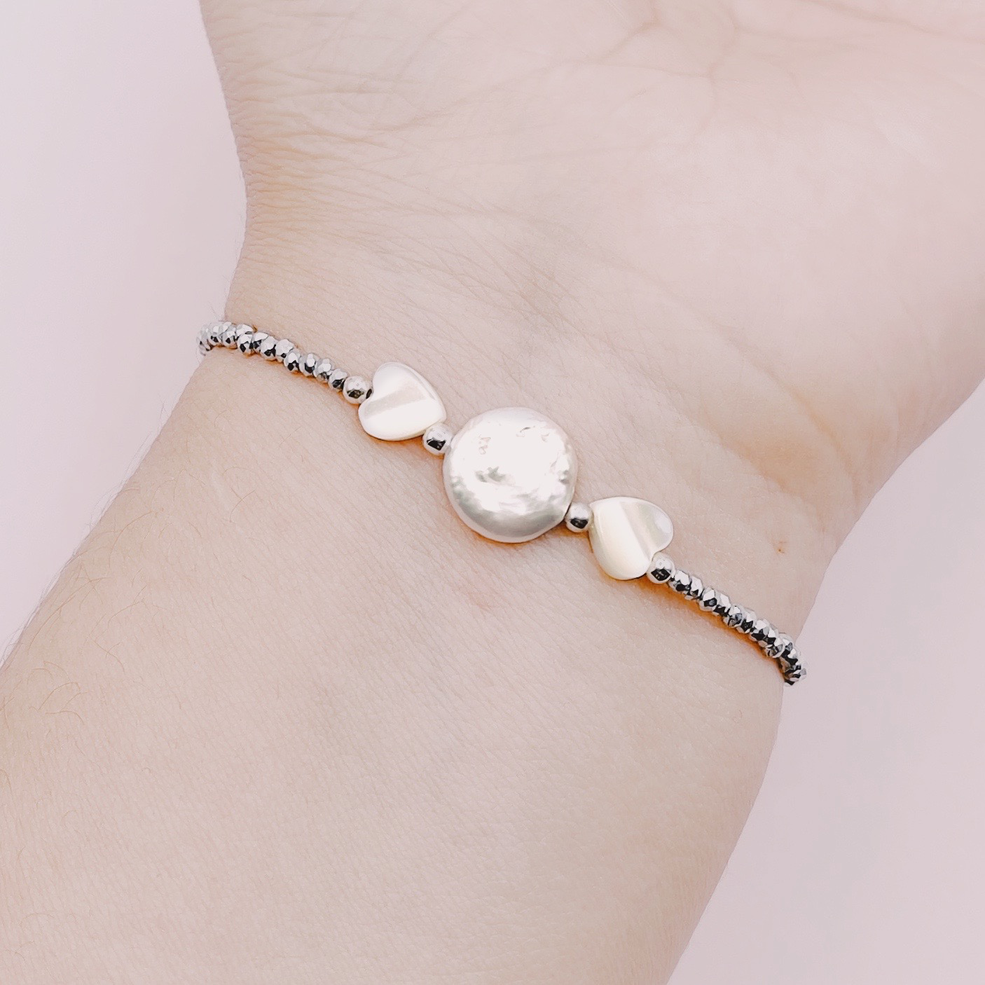 Pulsera Perla, Corazones Nácar y Cristales - Plata 925