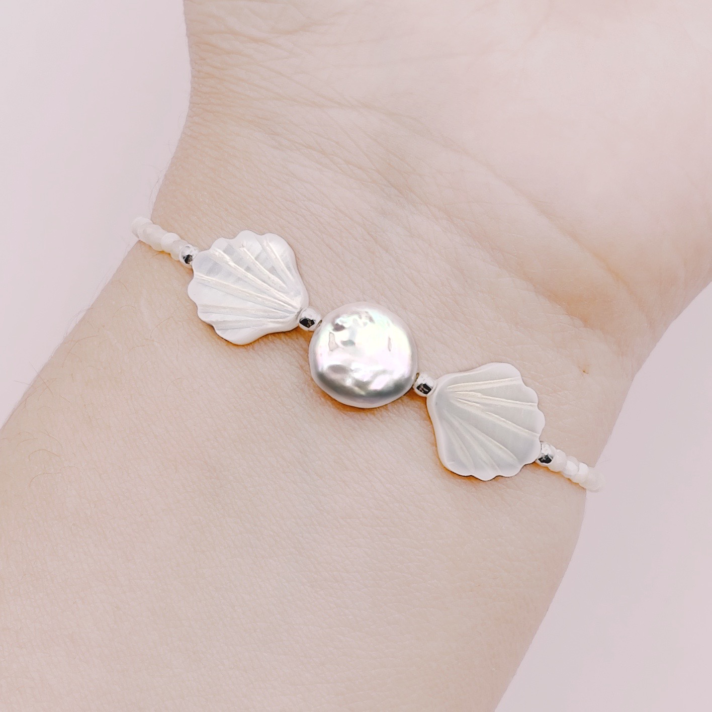 Pulsera Micro Nacar Faceteado, Perla y Conchitas - Plata 925