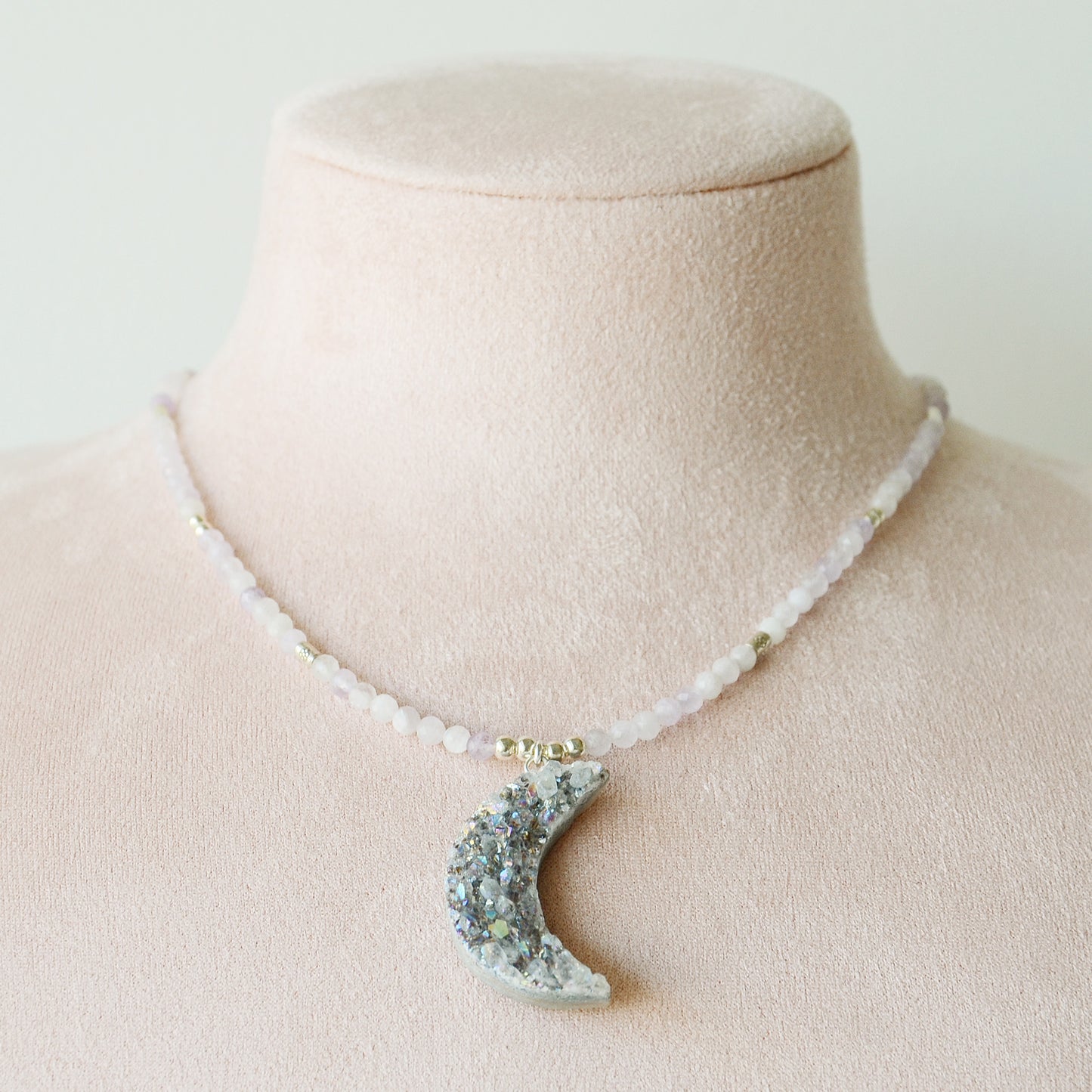Collar Amatista Lavanda & Luna Drusa Aura Amatista