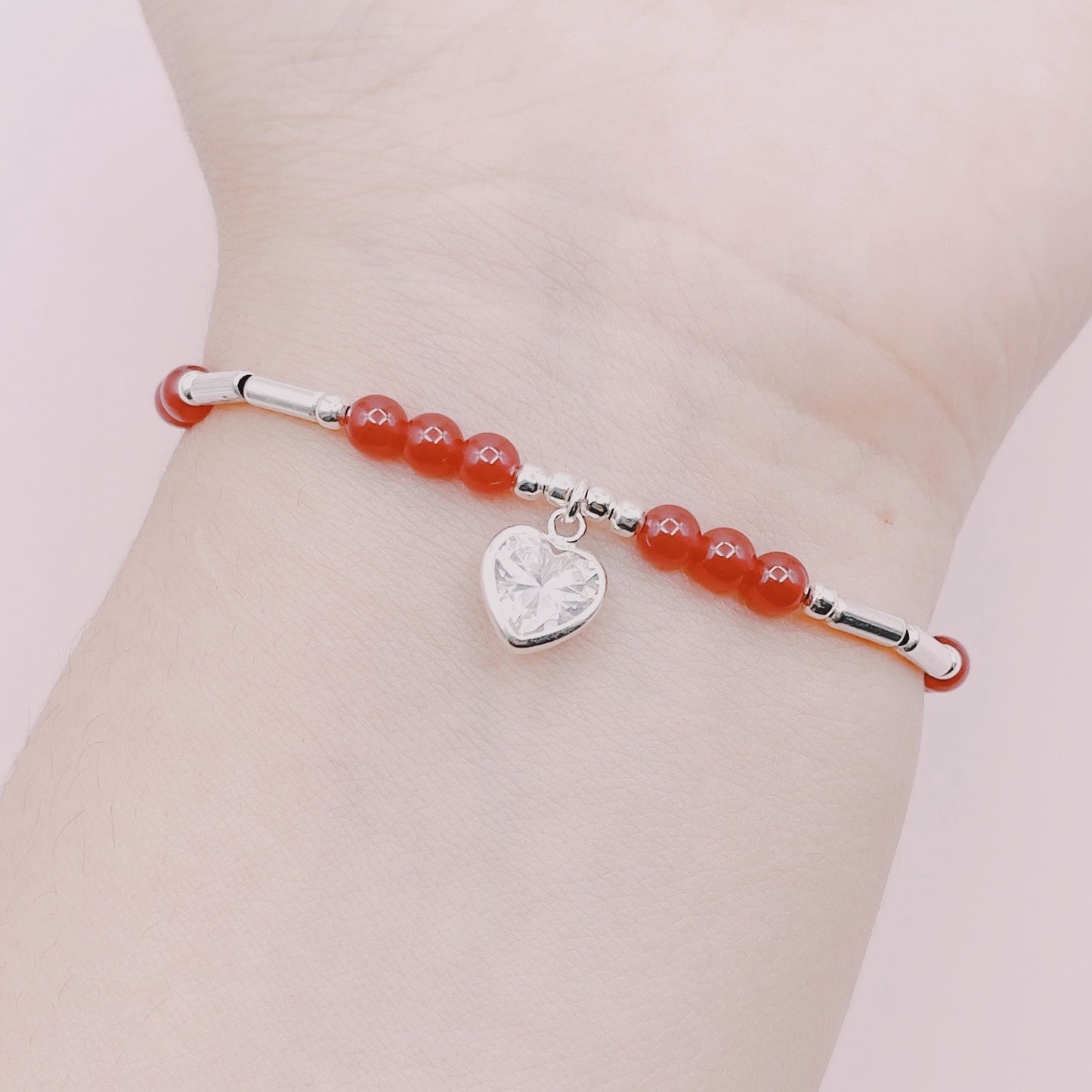 Pulsera Detente Rubíes, Mostacillas y Corazón Circón - Plata 925