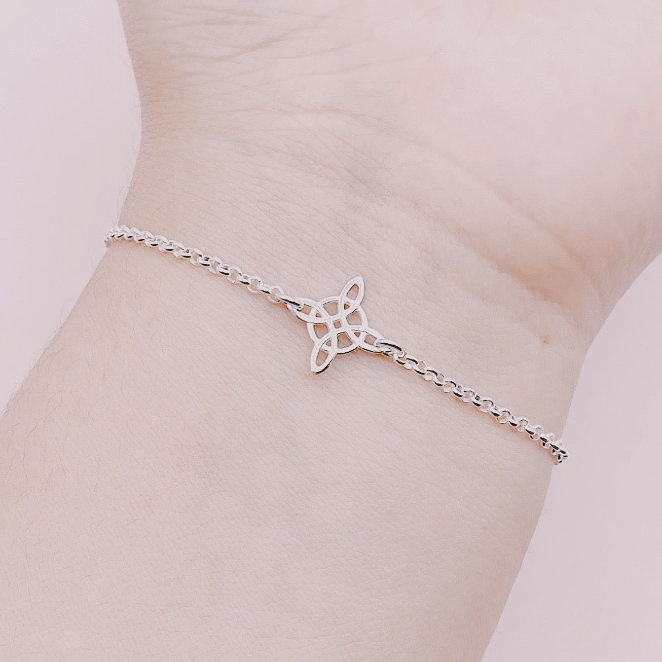 Pulsera Nudo de Bruja Cadenita - Plata 925