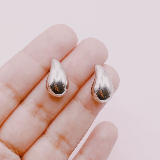 Aros Gotas 3D Medianas - Plata 925 Rodinado