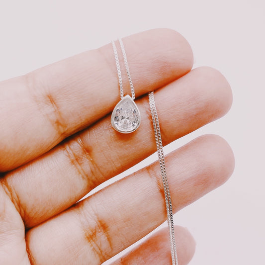 Punto de Luz Gota Circón - Plata 925
