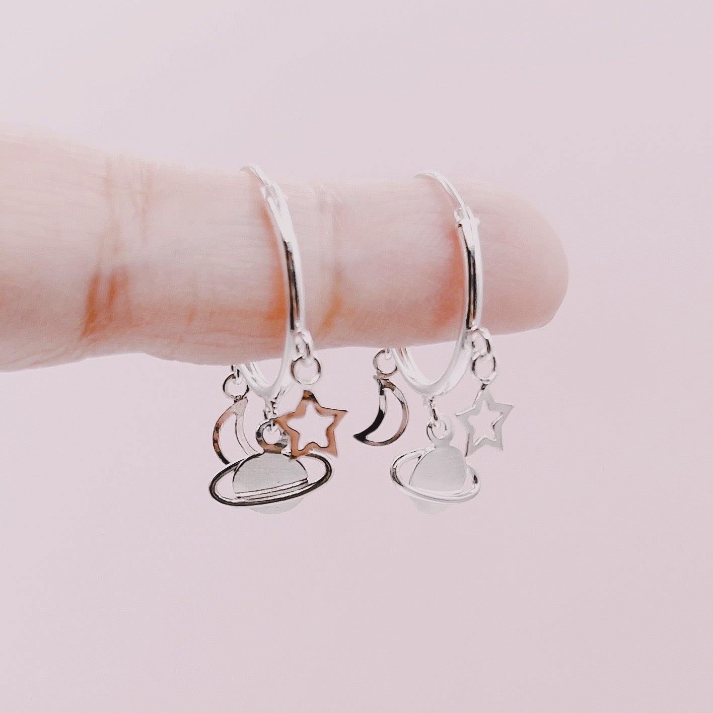 Aros Argolla Universo Lunas y Estrellas Caladas - Plata 925